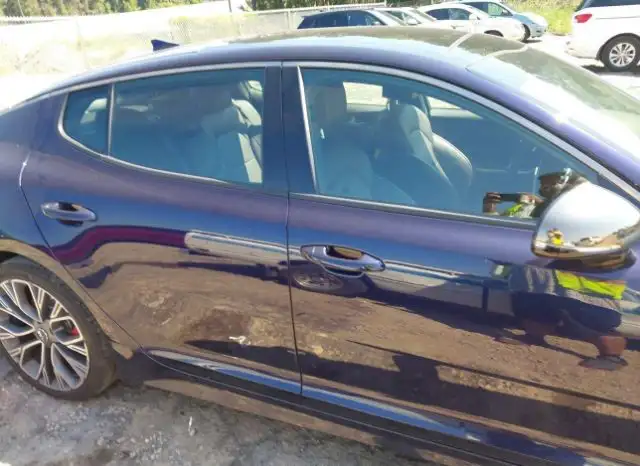 KIA STINGER GT	 KNAE35LC5L6085044