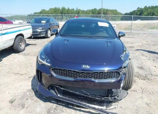 KIA STINGER GT	 KNAE35LC5L6085044