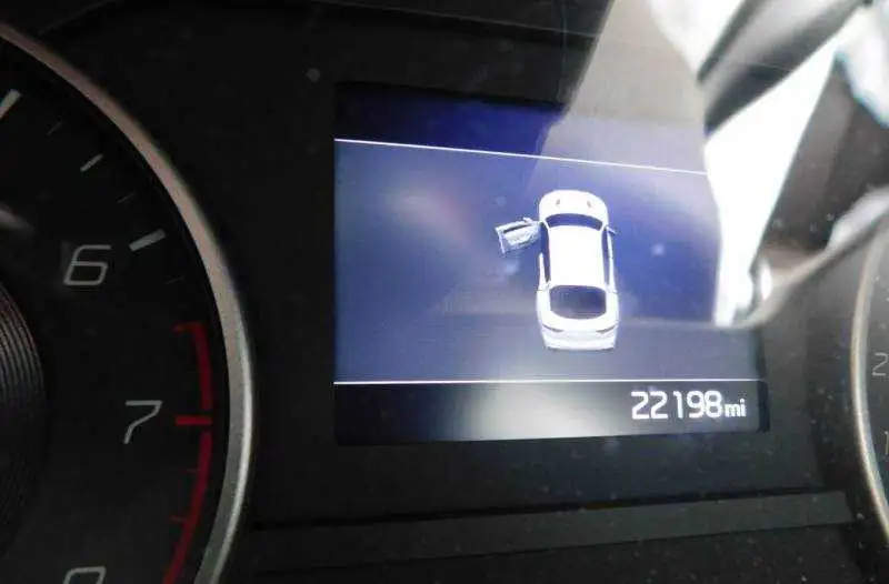KIA STINGER GT	 KNAE35LC5L6085044